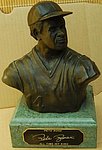 Sports Icon 1994 - Bronze Statue - American Pastime Legends to 671.jpg